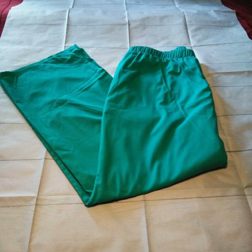 Scrubs Pants Size XL...
